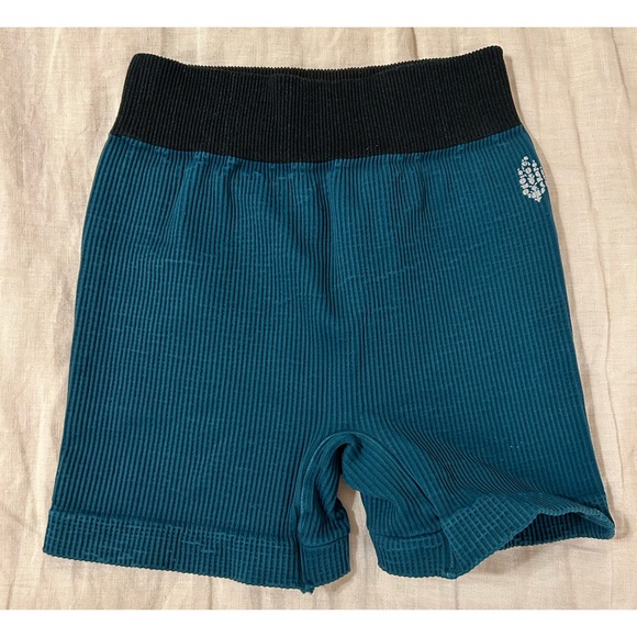 FP Movement Prajna Shorts in Alaskan Night - Picture 5 of 9